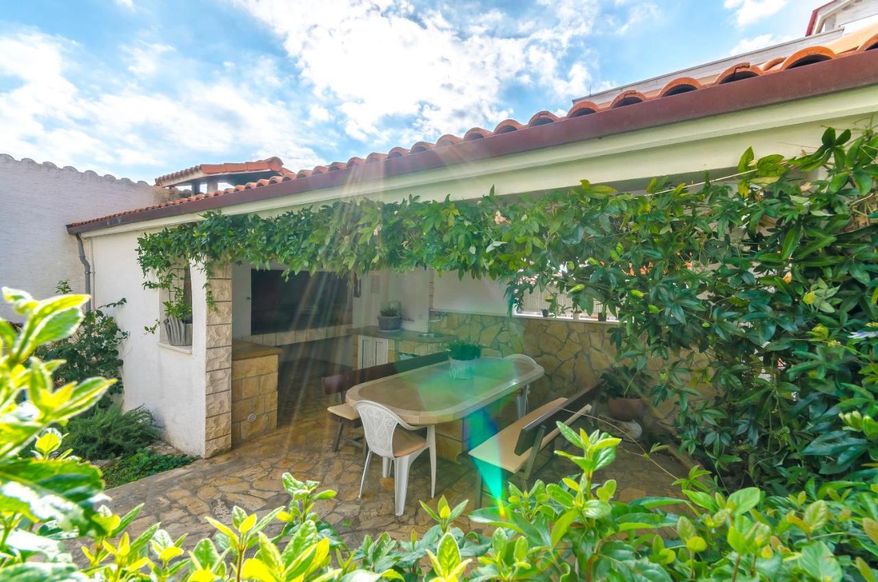 Apartments Mate Trogir Luaran gambar