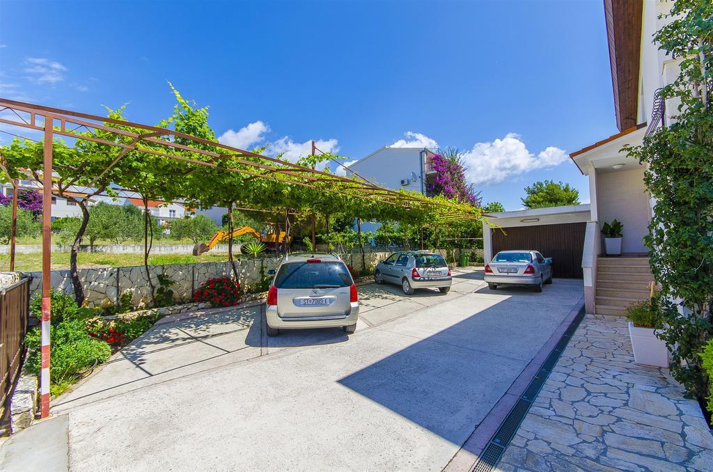 Apartments Mate Trogir Luaran gambar