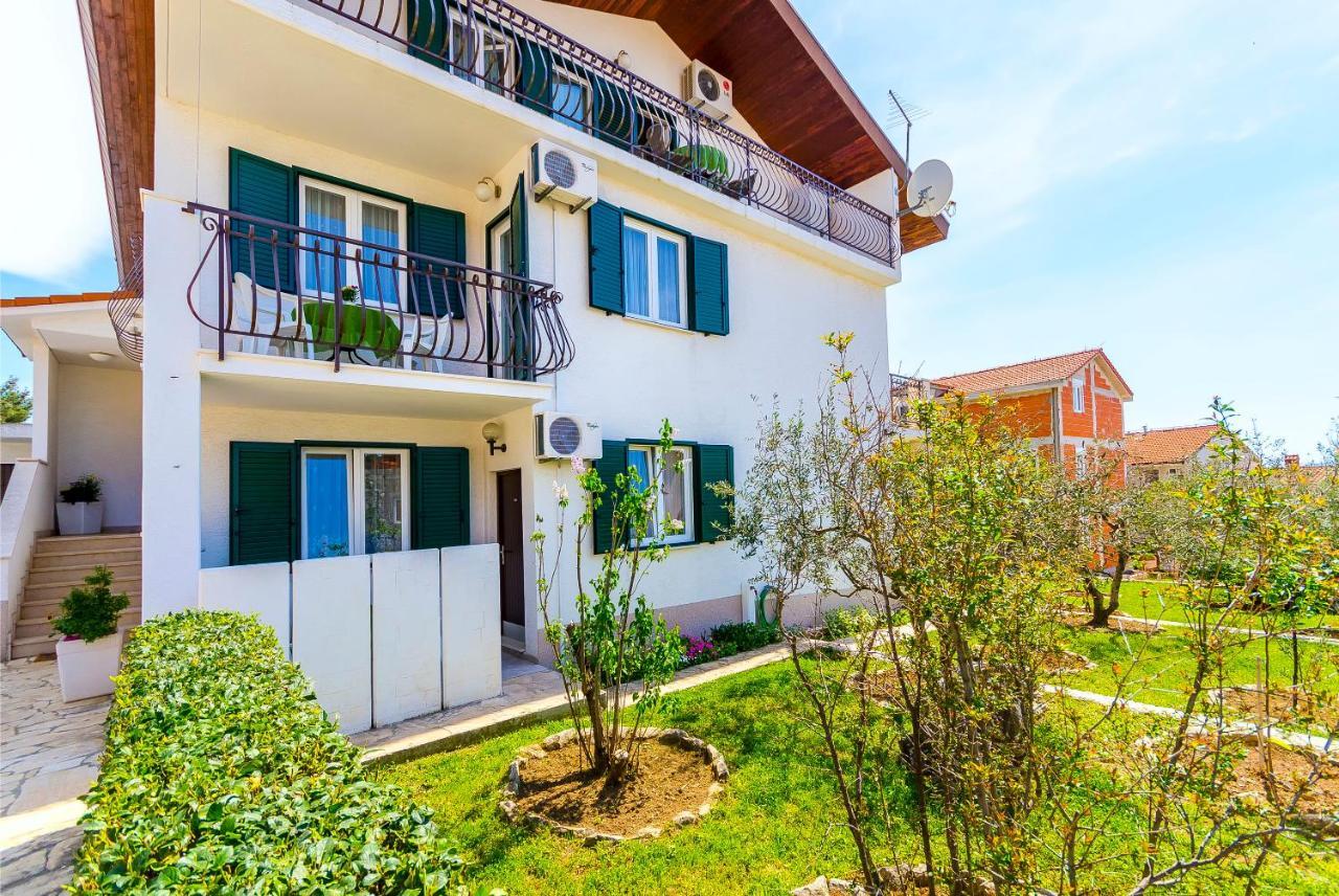 Apartments Mate Trogir Luaran gambar