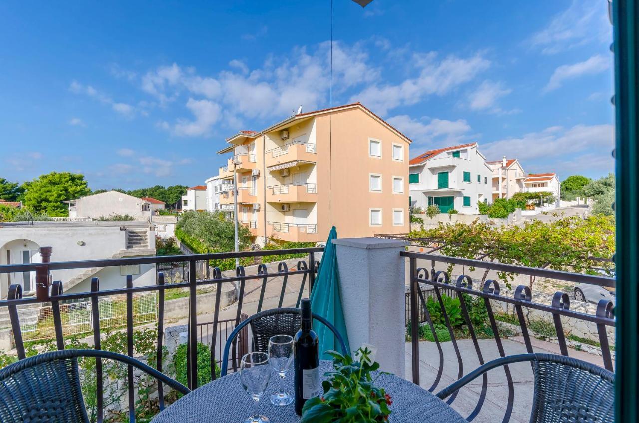 Apartments Mate Trogir Luaran gambar