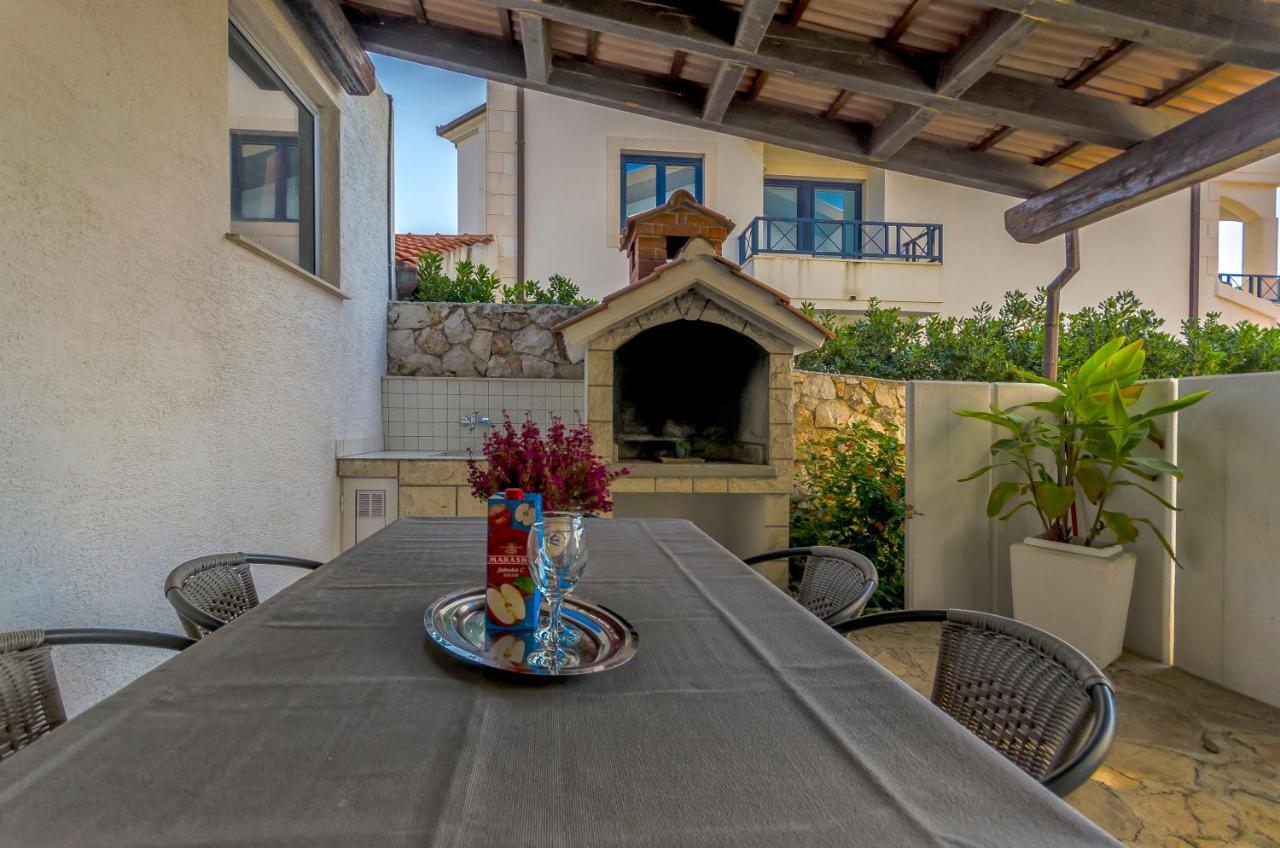 Apartments Mate Trogir Luaran gambar