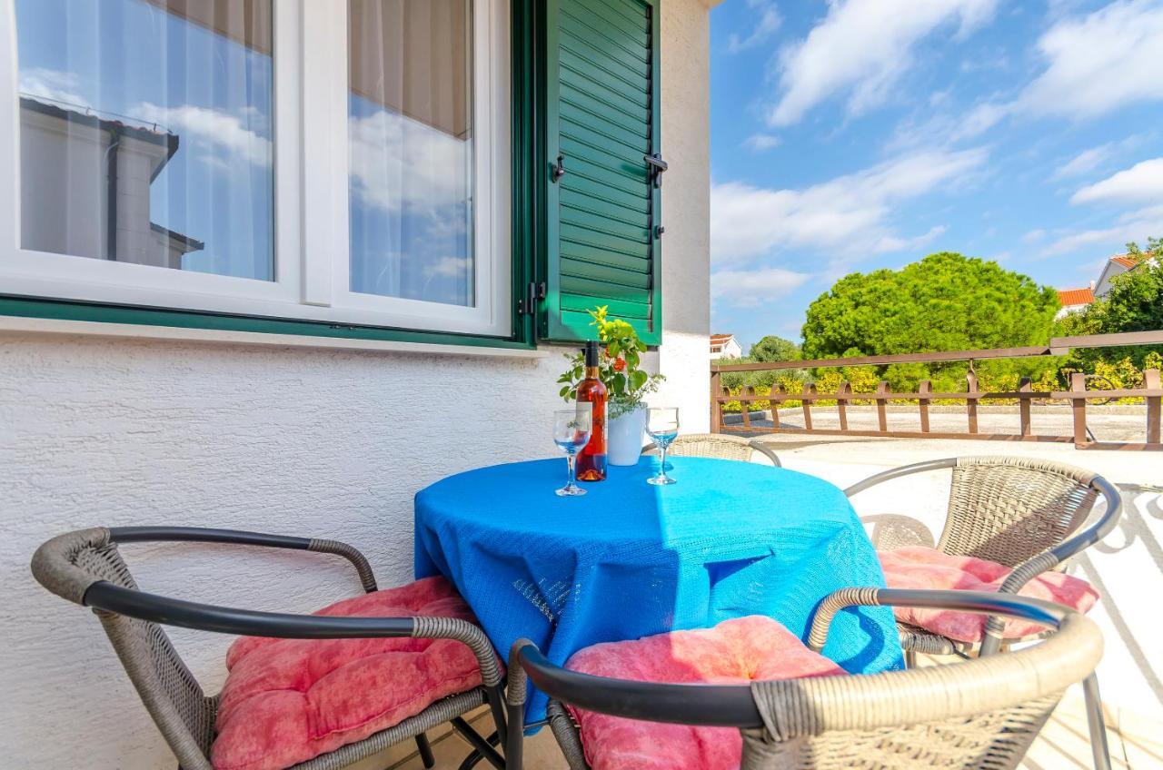 Apartments Mate Trogir Luaran gambar