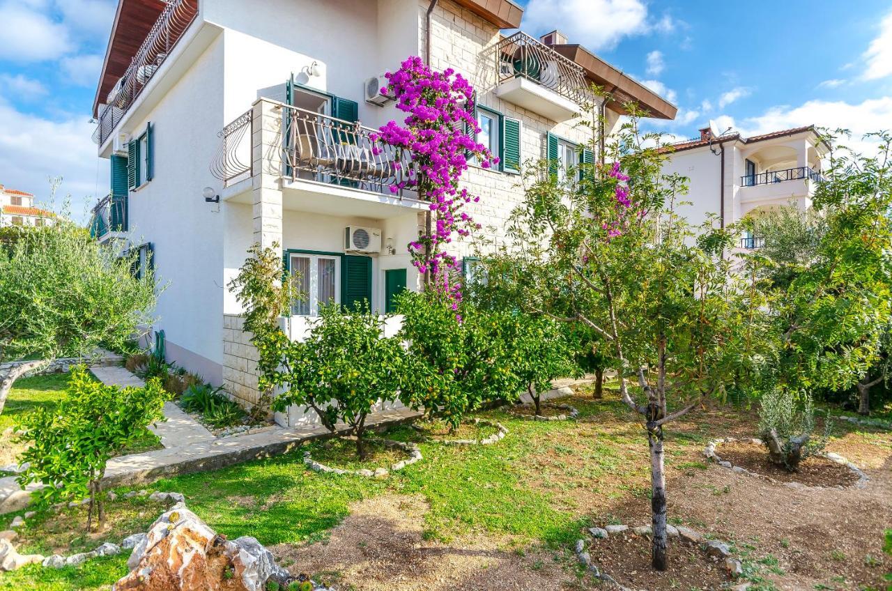 Apartments Mate Trogir Luaran gambar