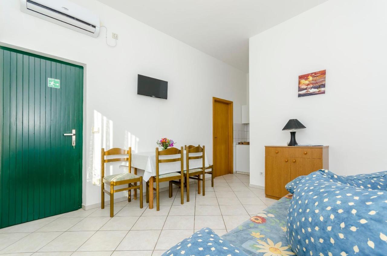 Apartments Mate Trogir Luaran gambar
