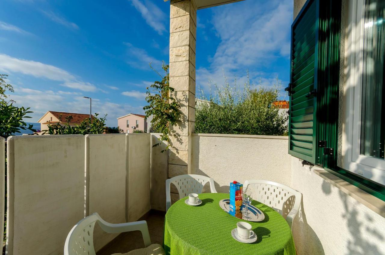 Apartments Mate Trogir Luaran gambar